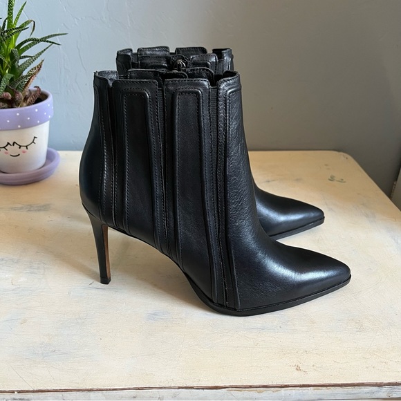 DONALD J PILNER | Prim Bootie Size 8 - Picture 4 of 9